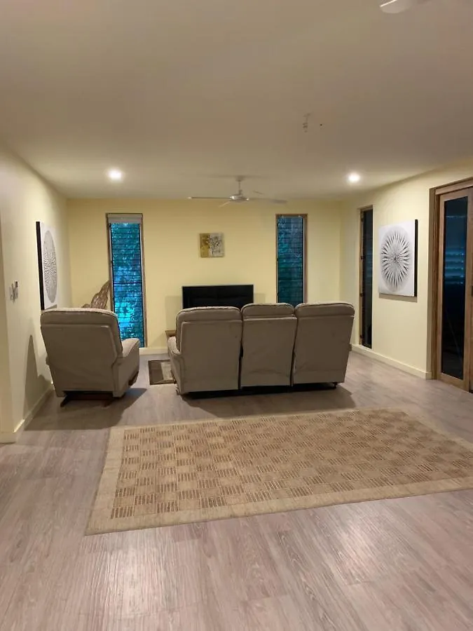Beachside Villa With Private Lap Pool Port Douglas